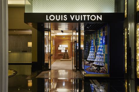 louis vuitton crown melbourne